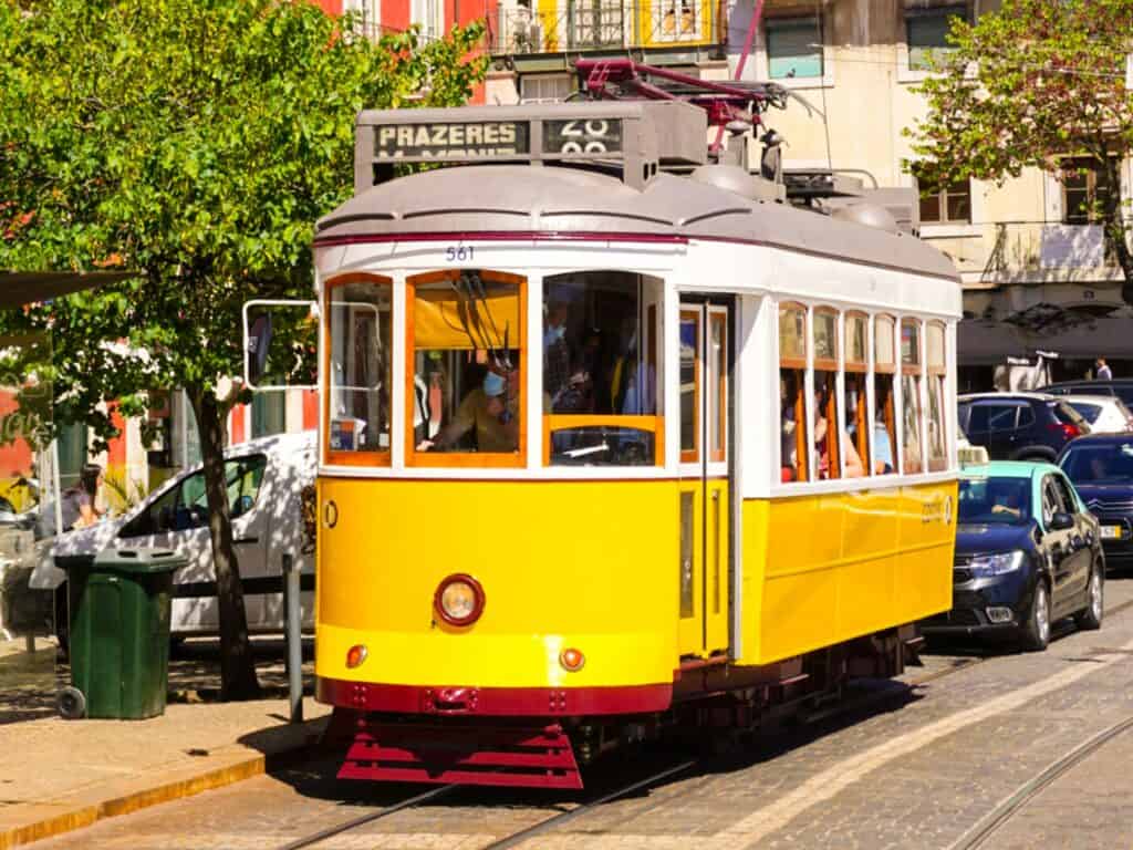 Tramvaj 28 lisabon kde nastoupit