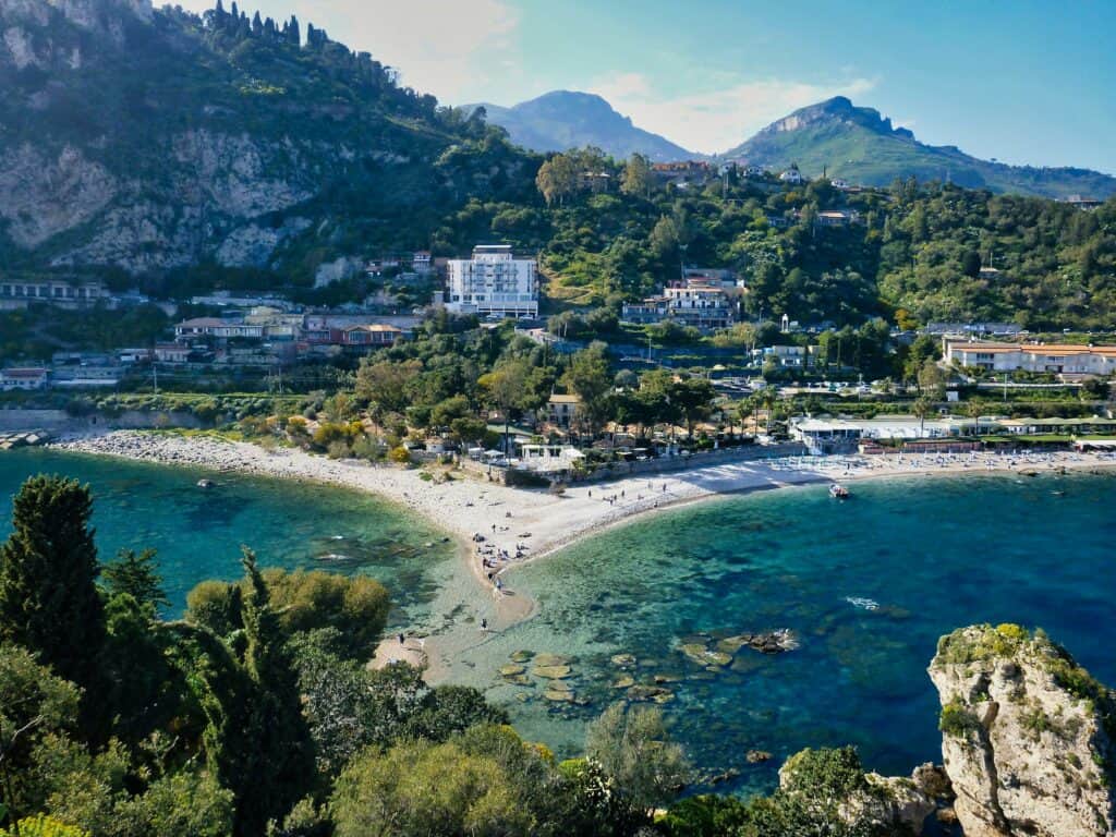 Taormina pláže