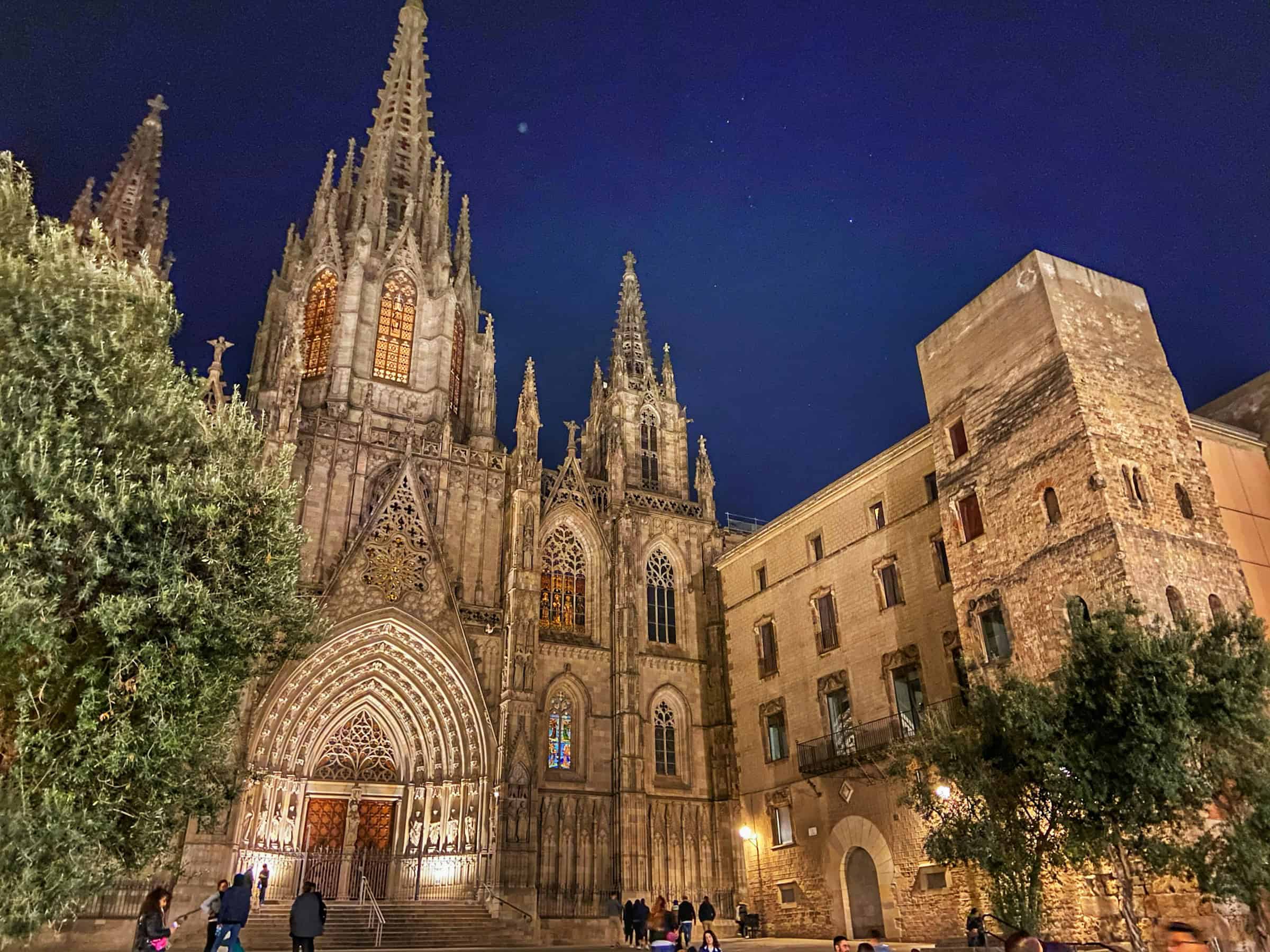Katedrála sv. Eulálie v Barceloně (2026) – vstupenky, co je uvnitř a historie | Praktický průvodce